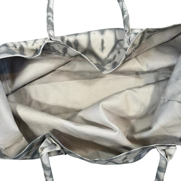 Alo Yoga Tie Dye Shopper Tote Bag - Picture 5 of 7